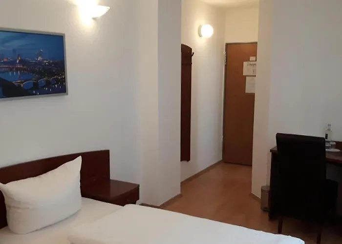 Aurelia 2* Франкфурт-на-Майне