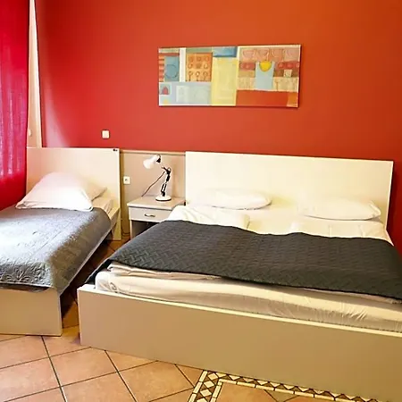 Aurelia 2*